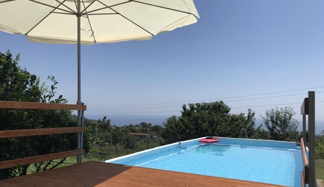 Independent apartment, for relaxing holidays, with views between the sea and Etna