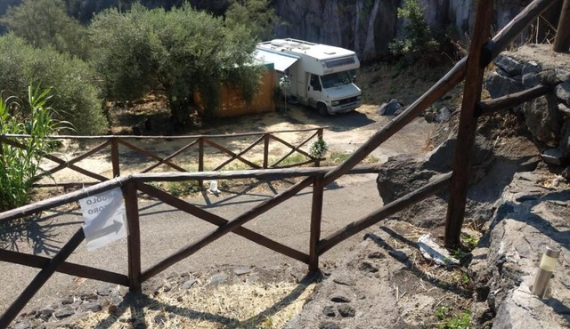 INTO THE WILD - CAMPER