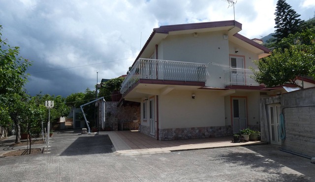 Villa Margherita relax while observing the sea
