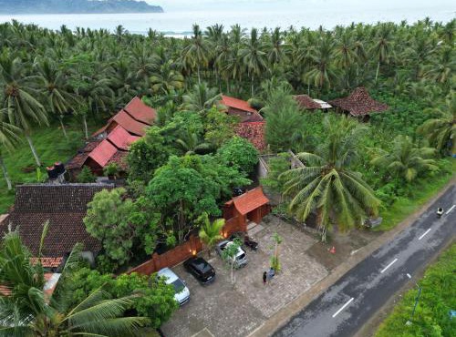 Java Turtle Lodge Meru Betiri in Sarungan