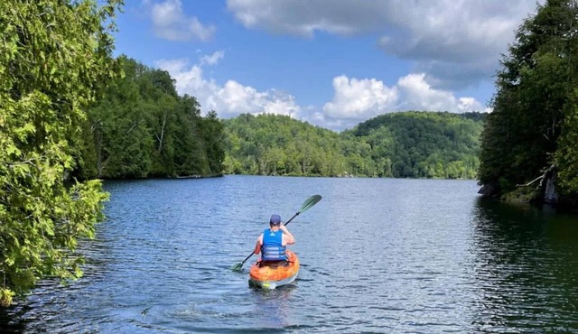 Kartalla Aframe chalet lake access near Tremblant