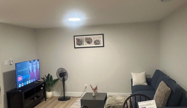 Kick back and relax in this cozy and stylish space. Family and Pet-Friendly!