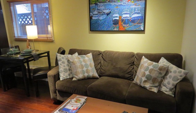 Kitsilano Garden Walk-Out 2 Bedroom