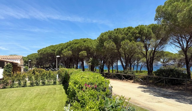 [L'Ortensia] Walk to beach and private parking