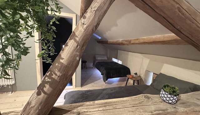 La Finestra sul Grappa – 'Monte Grappa' Room with Mountain View, Shared Terrace & Wi-Fi