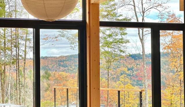 La Kabina w/Mt Tremblant view