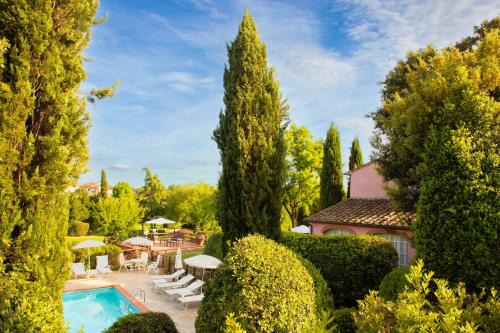 La Pescaia Country Apartments with Pool