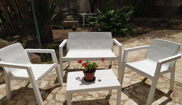La Rugiada - with a garden and private motorcycle parking | Two-room apartment