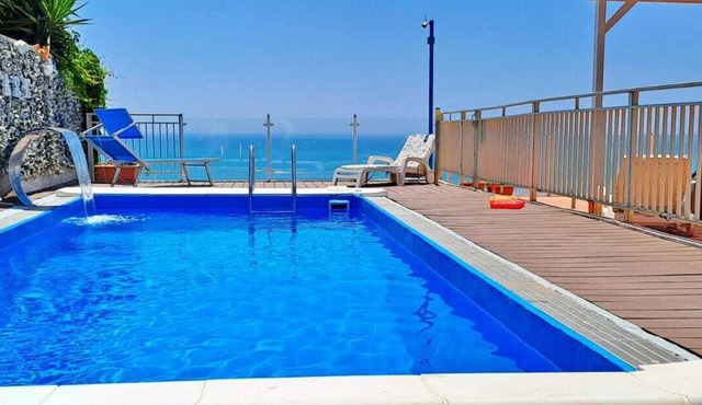 La Terrazza sul Mare Holiday Home (2 People)
