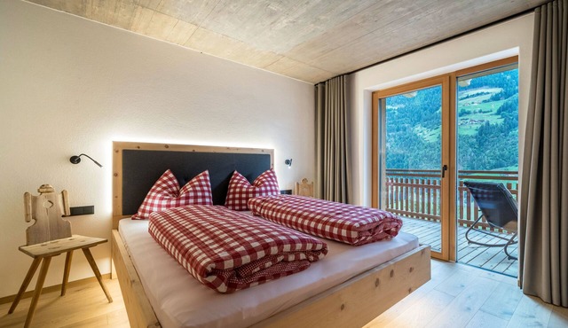LAGAR holiday flat "Pircher Schnallele" with private garden terrace and mountain view