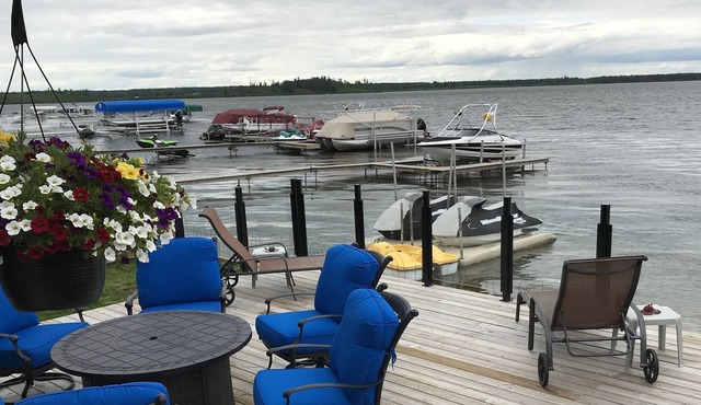 Lake Front with gorgeous views, close to home!