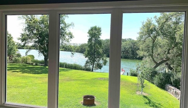 Lake House with a Beautiful Waterfront View