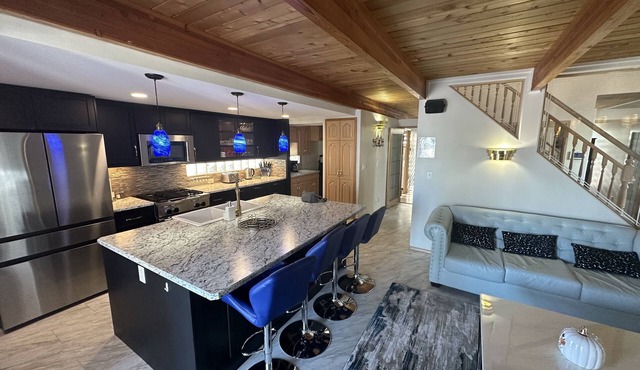 Lakefront Blue House License # STAR-04596