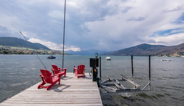 Lakefront House on Okanagan: Private Sandy Beach, Dock, 4 Bed/3 Bath, A/C