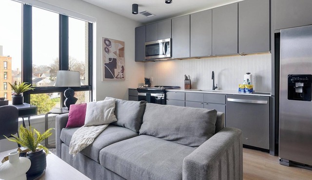 Landing | Beautiful Studio, Gym, Pool