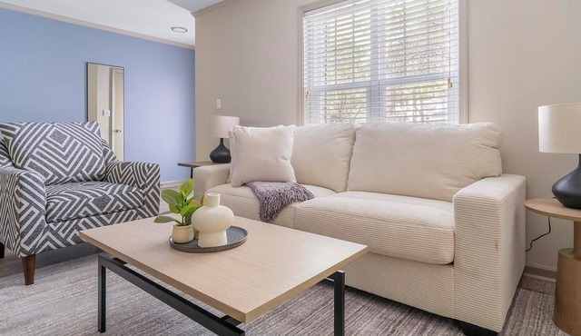 Landing | Modern 2BD, Tennis Court, Clubhouse