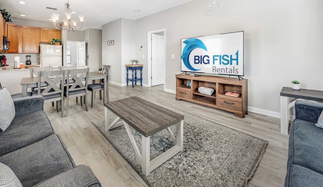 Large 3BR Private Condo,Pool,Tennis,Great Location