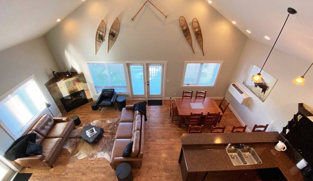 Large Condo Mountain View 5 bed 2.5 bath