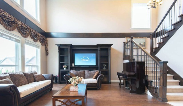 Large & Quiet Main House