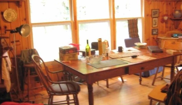 Large, rustic lakefront cottage near Ottawa/arnprior Ontario