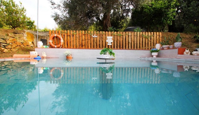 L’Oasi nella Natura is an independent house with large private outdoor spaces and a 180-degree panoramic view of the Mediterranean Sea and the Aeolian Islands.The house consists of two air-conditioned double bedrooms, a living and dining area, a fully