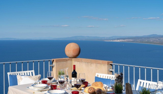Lovely apartment for 10 guests with WIFI, A/C, TV and panoramic view