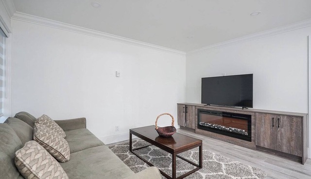 Lovely studio with AC in charming Surrey
