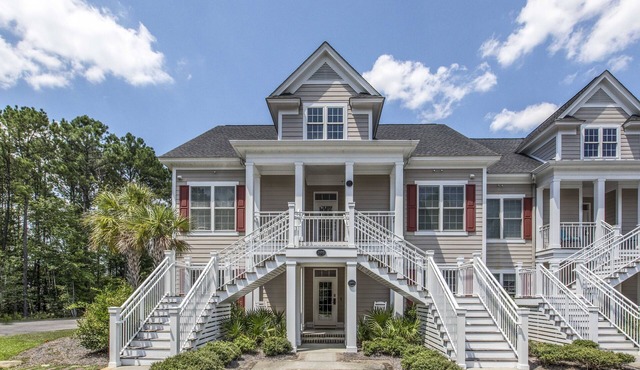 Luxurious 4 bedroom/4 bathroom condo steps away from TPC Unit A