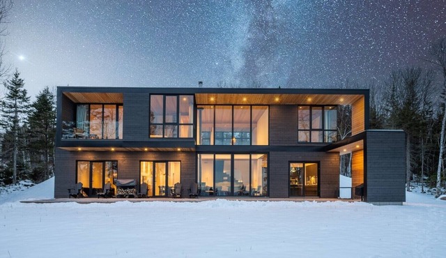 Luxurious & cozy villa located in Charlevoix, facing the St-Lawrence River