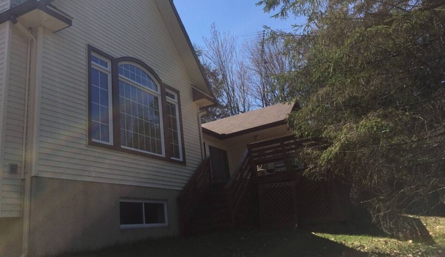 Luxurious Lake Front Country House - Lake Bowker- Orford - Quebec