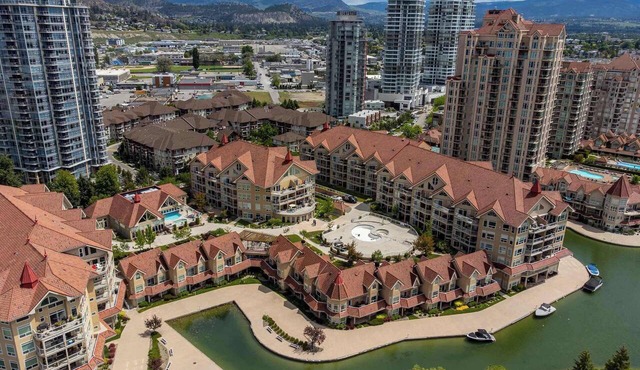 Luxury 3BR Discovery Bay Condo | Pools, Hot Tubs & Downtown Kelowna