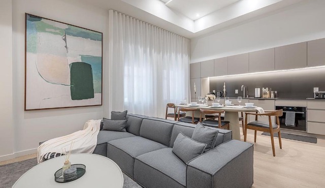 Luxury 4BR 3BA Penthouse with Private Terrace