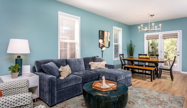 Luxury Downtown Raleigh Guest Cottage in Historic District NEW