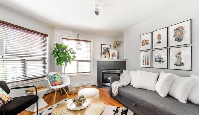 Luxury Duo Suites - King Bed - AC - Patio - UGPark