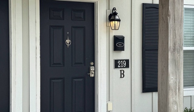 Luxury Lodging, Lakefront View, King Bed w/Private Bath, Private Patio.