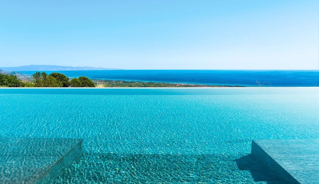 Luxury pool villa between Taormina and Catania, Sicily