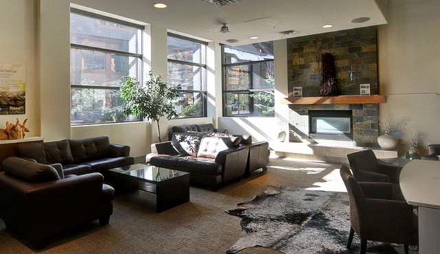 Mökki Mountain Suite - mountain views & private corner unit
