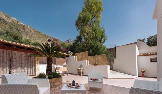 Makari our angel- apartments and room rentals Mount irako
