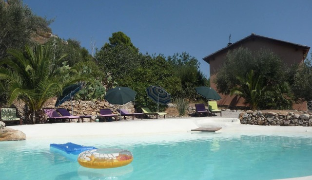 Manderino-Panoramasuite mit Park und Pool by Interhome