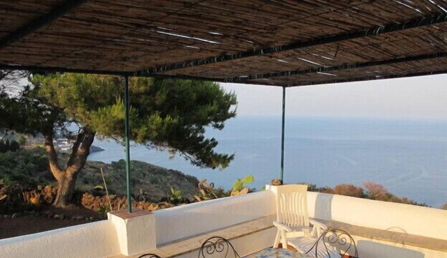 Mansion - Ustica