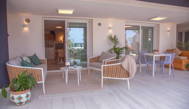 Marina Beach Apartments