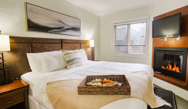 Marvellous Mountain Condo – Pool & Hot Tub