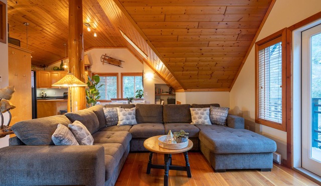 Matheson Lake Guest House