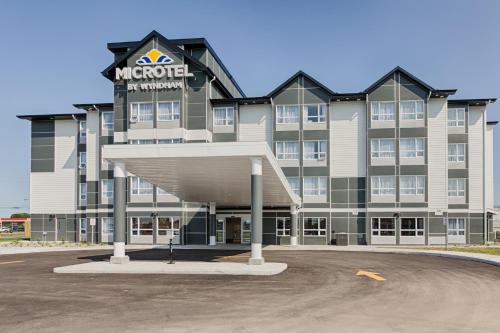 Microtel Casselman
