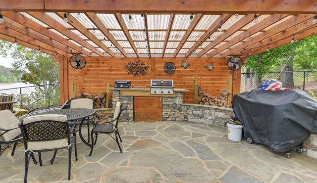 Modern and Peaceful- 3 bedroom Winnsboro Great North Lakehouse