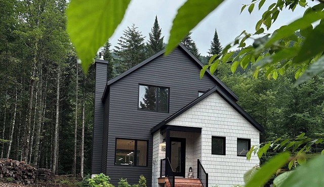 Modern chalet 2 minutes from the Bras-du-Nord Valley | Spa & Sauna