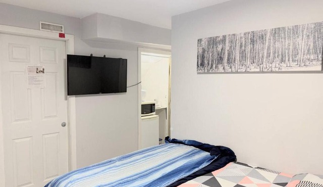 Modern Ensuite Studio Own Entrance Self Check-in