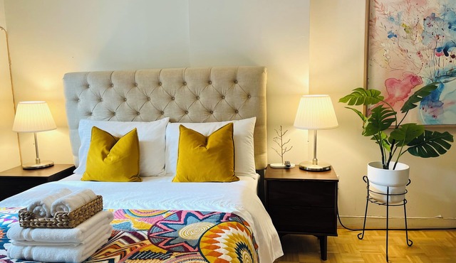 Modern Luxury Home | Free PRIVATE Parking | near Downtown/Metro/Park