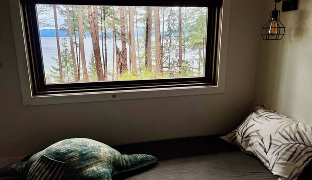 Modern Savary Island Cottage – Perfect Family Getaway & Kids’ Favorite!