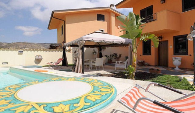 Montalbano House: Welcome!